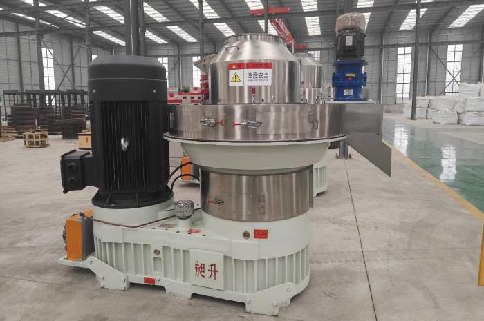 顆粒機.jpg 顆粒機.jpg